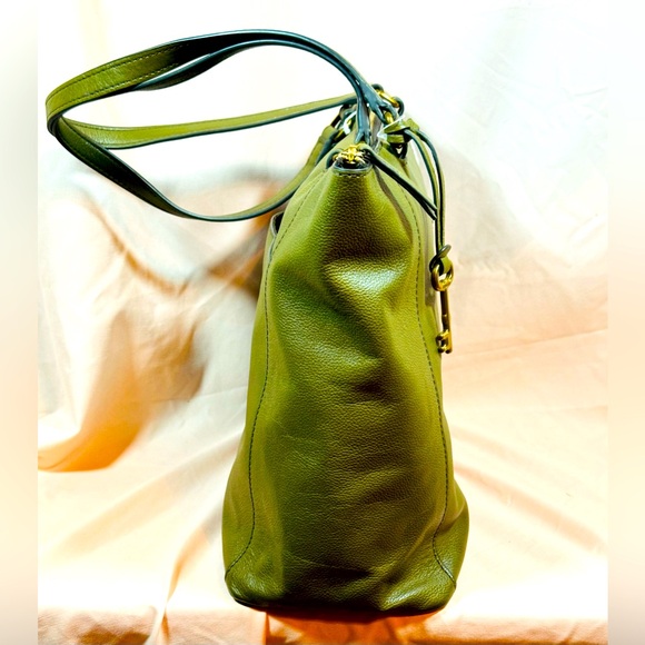 Fossil Tara Shopper Tote in Green Moss - Picture 3 of 6